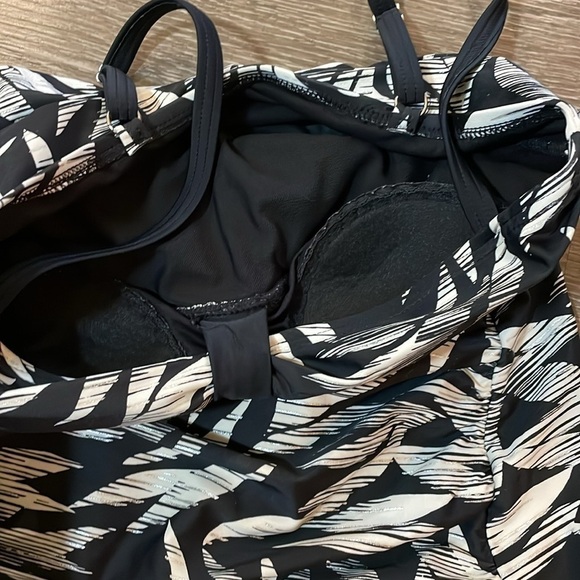 Tropical Honey Beach Diva Women's Patterned One-Piece Swimdress - Picture 5 of 6